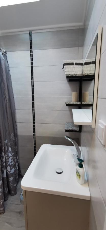 Apartments Angeline Ровинско село Екстериор снимка