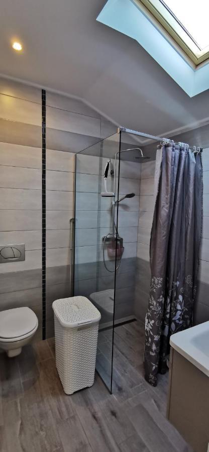Apartments Angeline Ровинско село Екстериор снимка