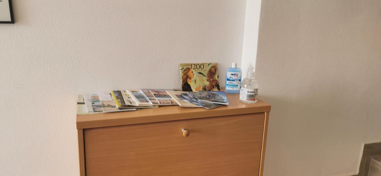 Apartments Angeline Ровинско село Екстериор снимка