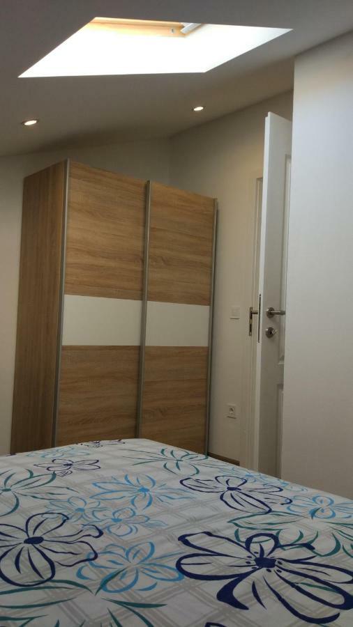 Apartments Angeline Ровинско село Екстериор снимка