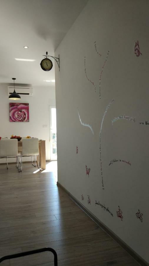 Apartments Angeline Ровинско село Екстериор снимка