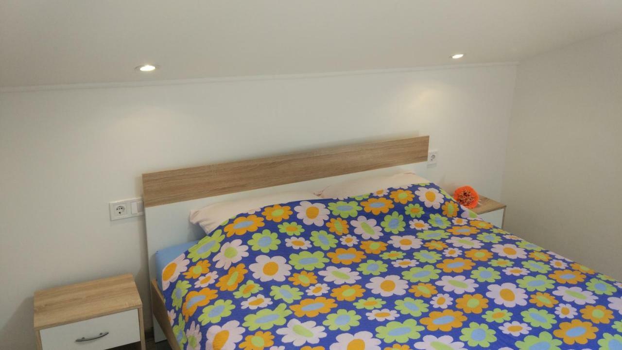 Apartments Angeline Ровинско село Екстериор снимка